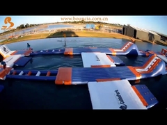 250人 巨大インフレータブルウォーターパークゲーム TUV認証 Wipeoutコース