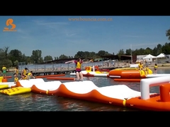 耐久性のあるインフレータブルウォータースポーツスリッピングウェーブ、UVカット&耐熱素材