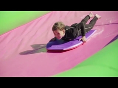 Bouncia|浮遊水公園のほかに、私達はまた他の空気を密封したスリップNのスライドのようなプロダクトを作り出す